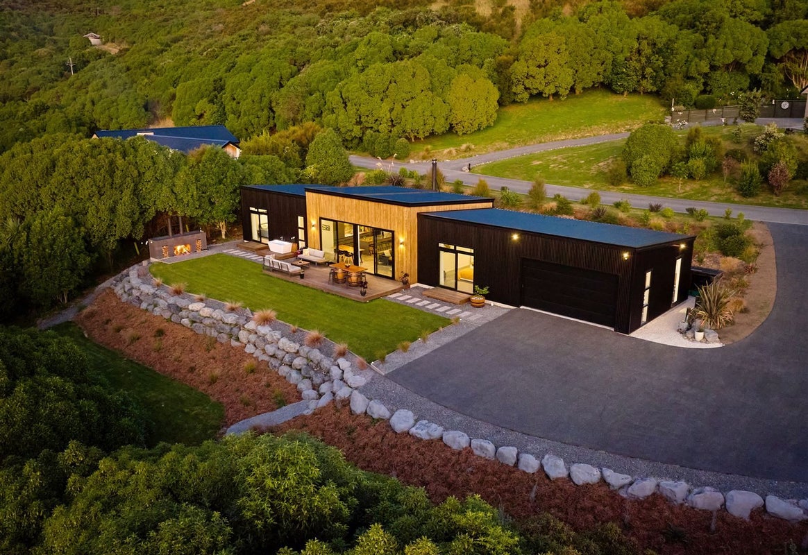 3 Ingles Drive, Kaikoura Flat, Kaikoura - Carousel 1