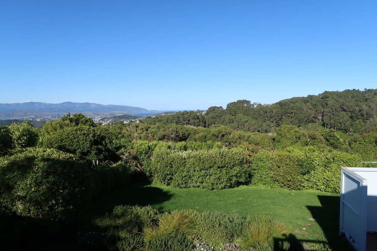 127 Messines Road, Karori, Wellington - Carousel 2