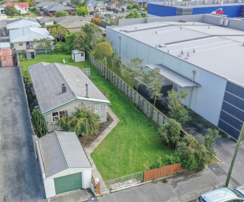 252 Tancred Street, Ashburton, Ashburton - Carousel 2
