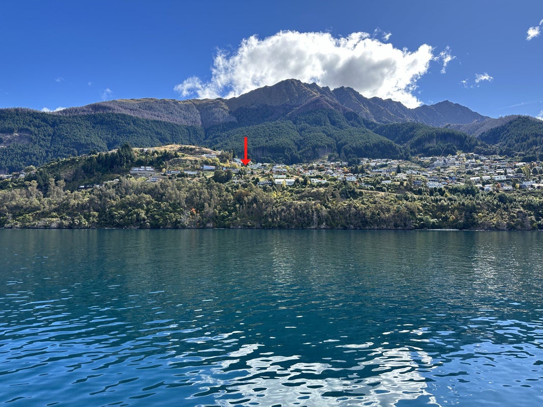 2 Hanley Lane, Fernhill, Queenstown - Carousel 2