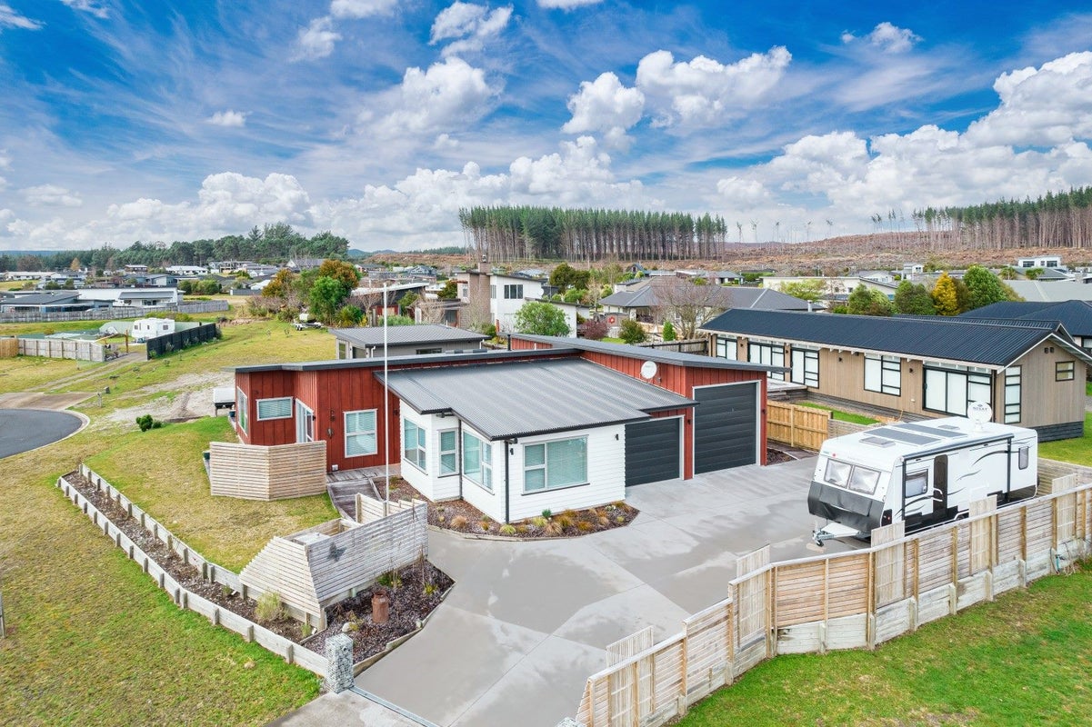 2 Kohuhu Place, MOTUOAPA, MOTUOAPA - Carousel 1