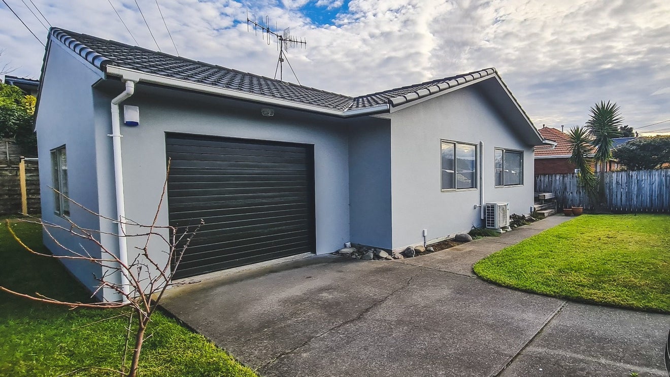 68A Bluegum Road, Paraparaumu Beach, Paraparaumu - Carousel 1