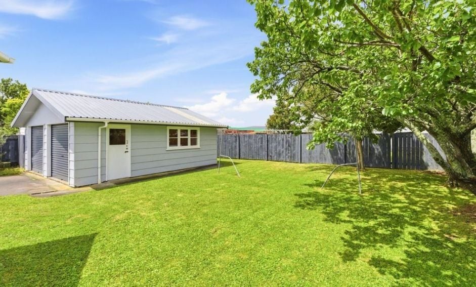 52 Acacia Street, Kelvin Grove, Palmerston North - Carousel 13