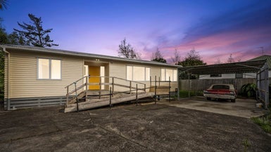 708A Swanson Road, Swanson, Auckland - Carousel 1