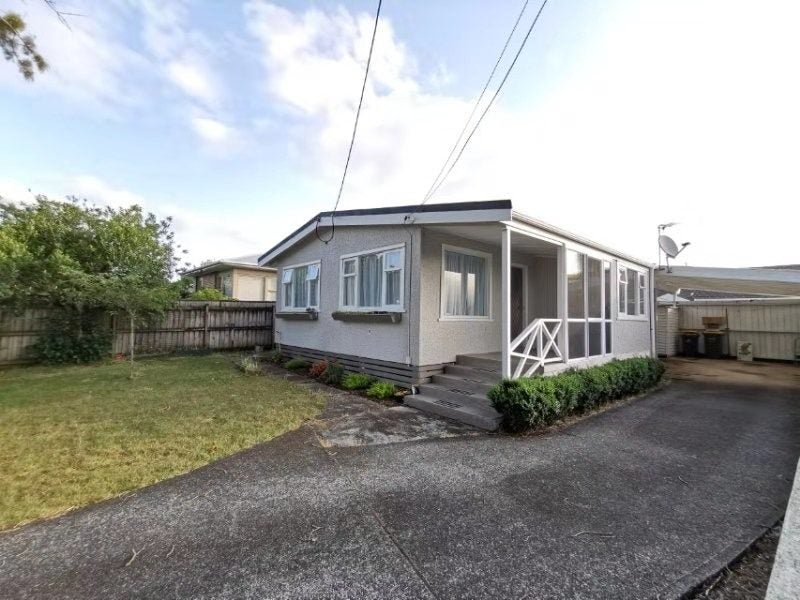 1/16 Alma Road, Milford, Auckland - Carousel 2