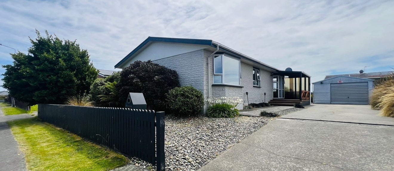 8 Albany Street, Kingswell, Invercargill - Carousel 1