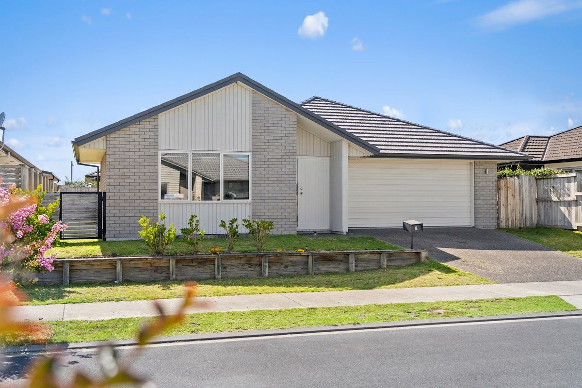 8 Kuru Place, Papamoa, Papamoa - Carousel 2