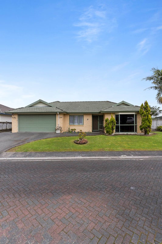 24 Chesterton Terrace, Henderson, Auckland - Carousel 35
