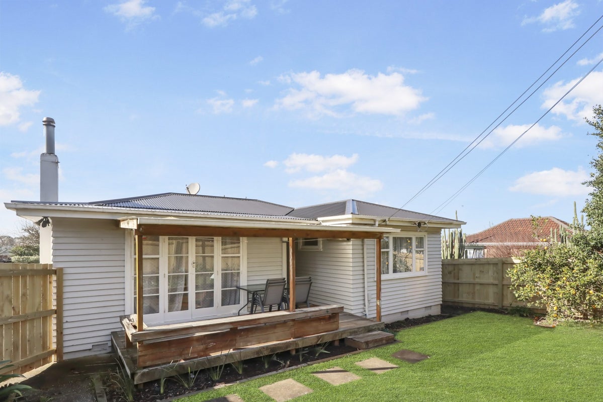 1/59 Mountain Road, Mangere Bridge, Auckland - Carousel 2