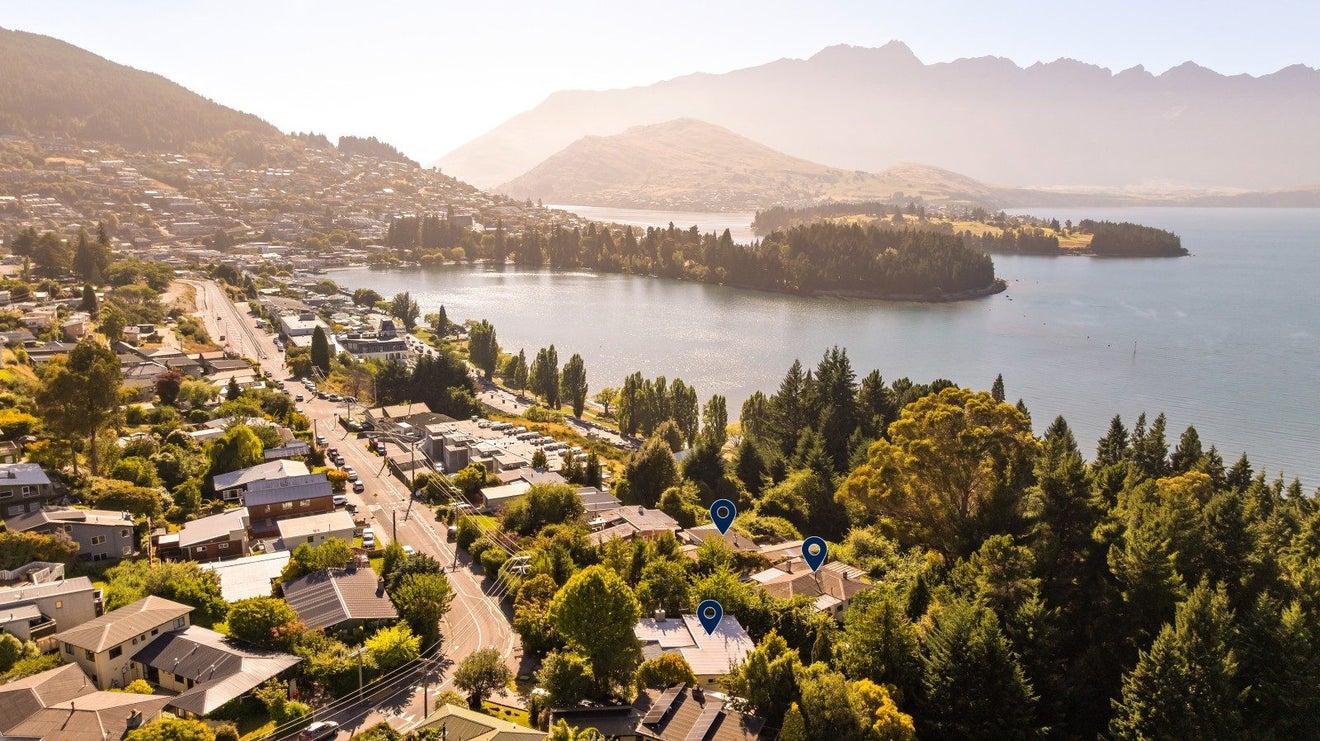 78, 80, 82 Thompson Street, Town Centre, Queenstown-Lakes, Otago - Carousel 1