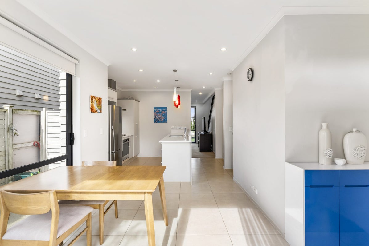 19 Costa Viva Crescent, Karaka, Papakura - Carousel 2