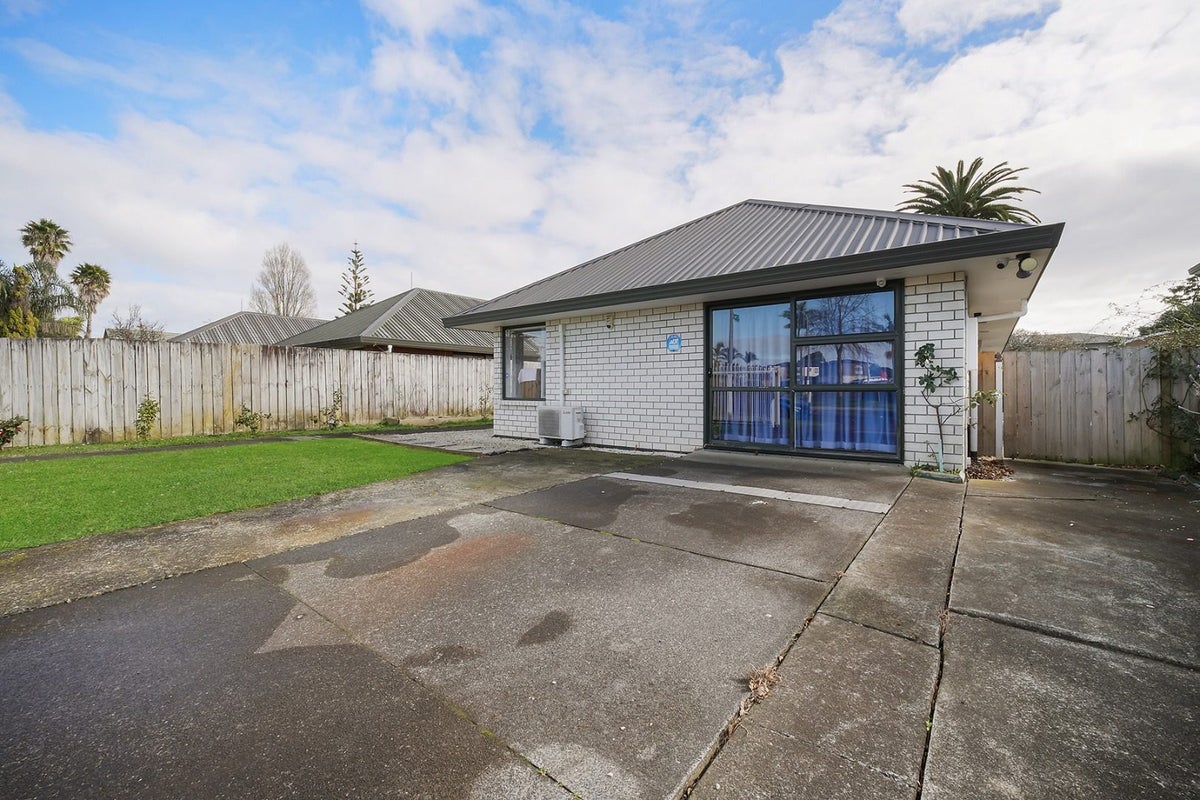 14 Gadsby Road, Favona, Auckland - Carousel 12