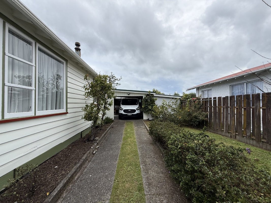 6 Valentine Street, Alicetown, Lower Hutt - Carousel 2