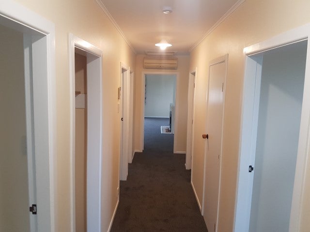 78 Rangituhi Crescent, Takapuwahia, Porirua - Carousel 1