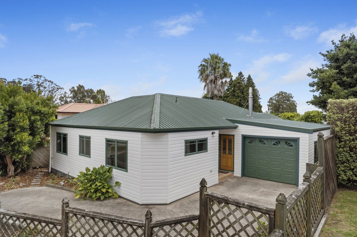 4 Smylie Close, Ohauiti, Tauranga - Carousel 1