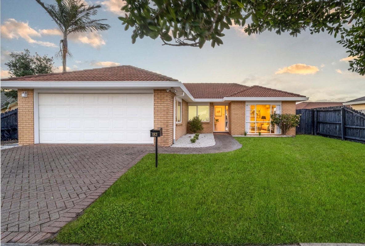 183 Kilkenny Drive, East Tamaki Heights, Auckland - Carousel 1