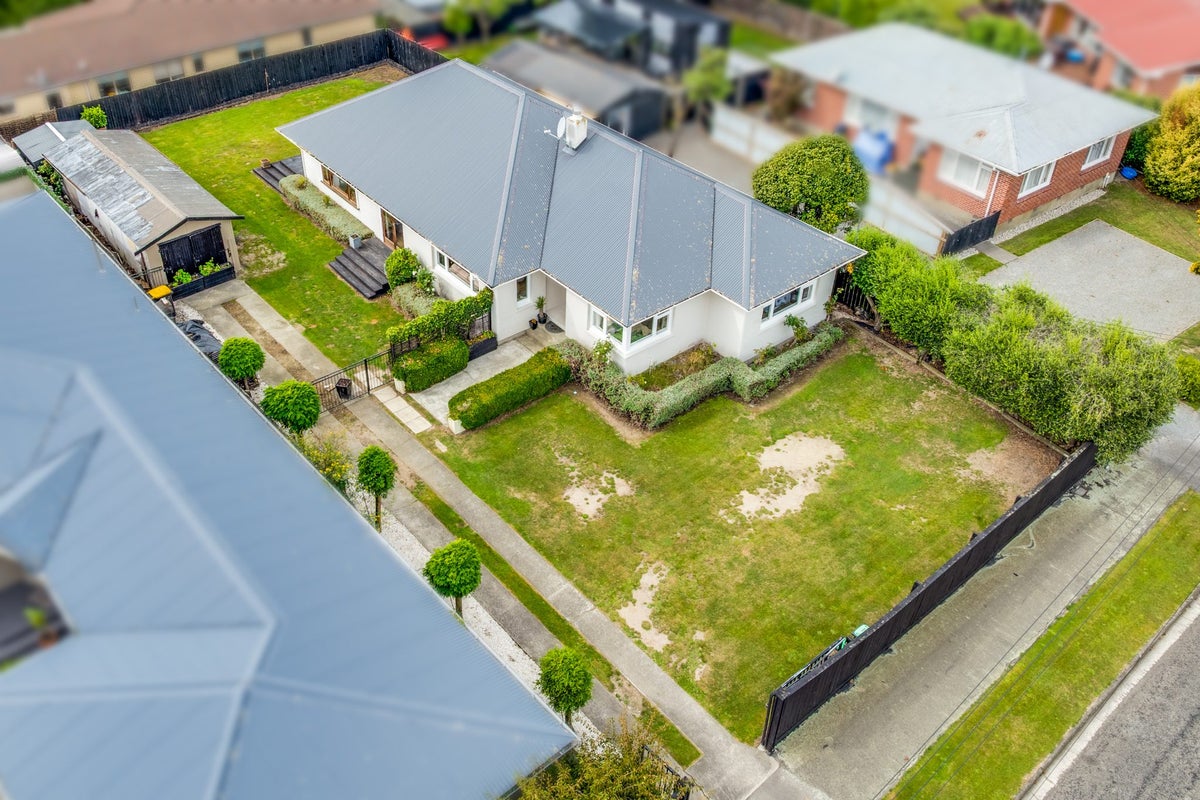 37 Bourne Crescent, Papanui, Christchurch - Carousel 22