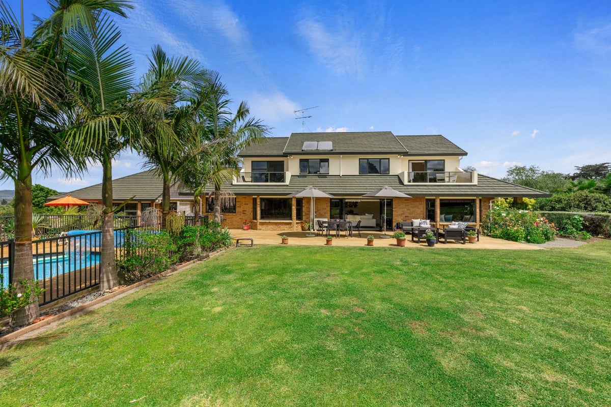 15 Aunceston Rise, Alfriston, Auckland - Carousel 1