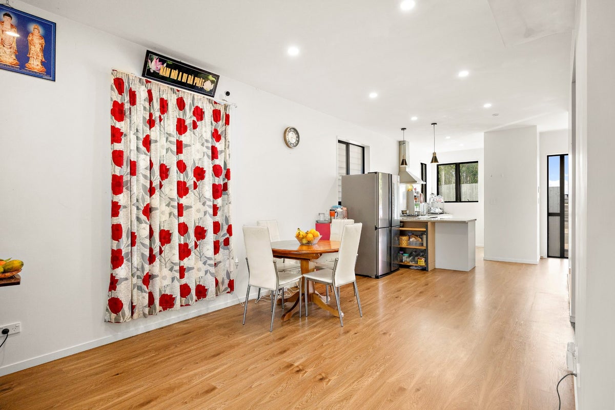 42 Te Aparangi Road, Papakura, Auckland - Carousel 2