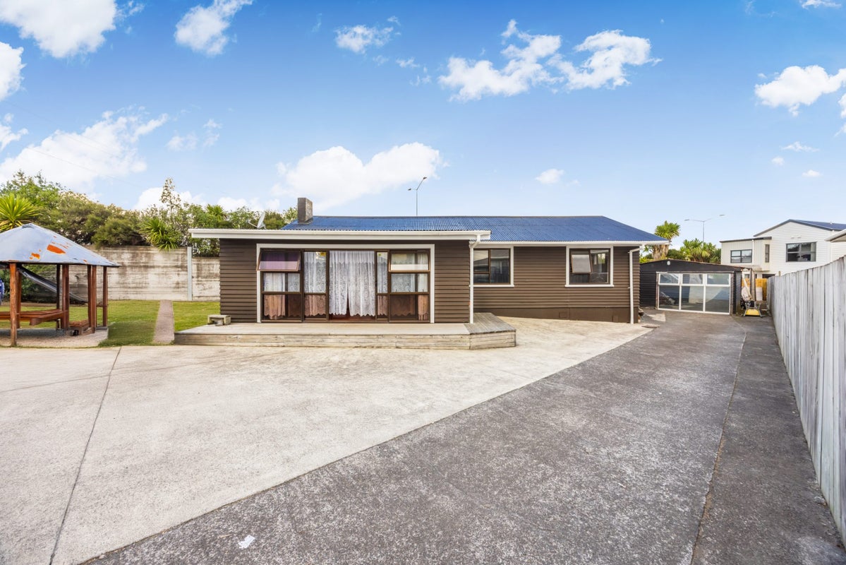63 Myers Road, Manurewa East, Auckland - Carousel 1