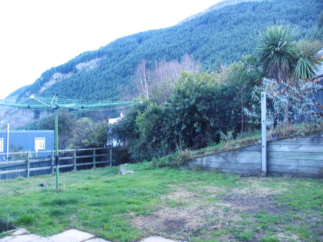 17 Watts Road, Fernhill, Queenstown - Carousel 18
