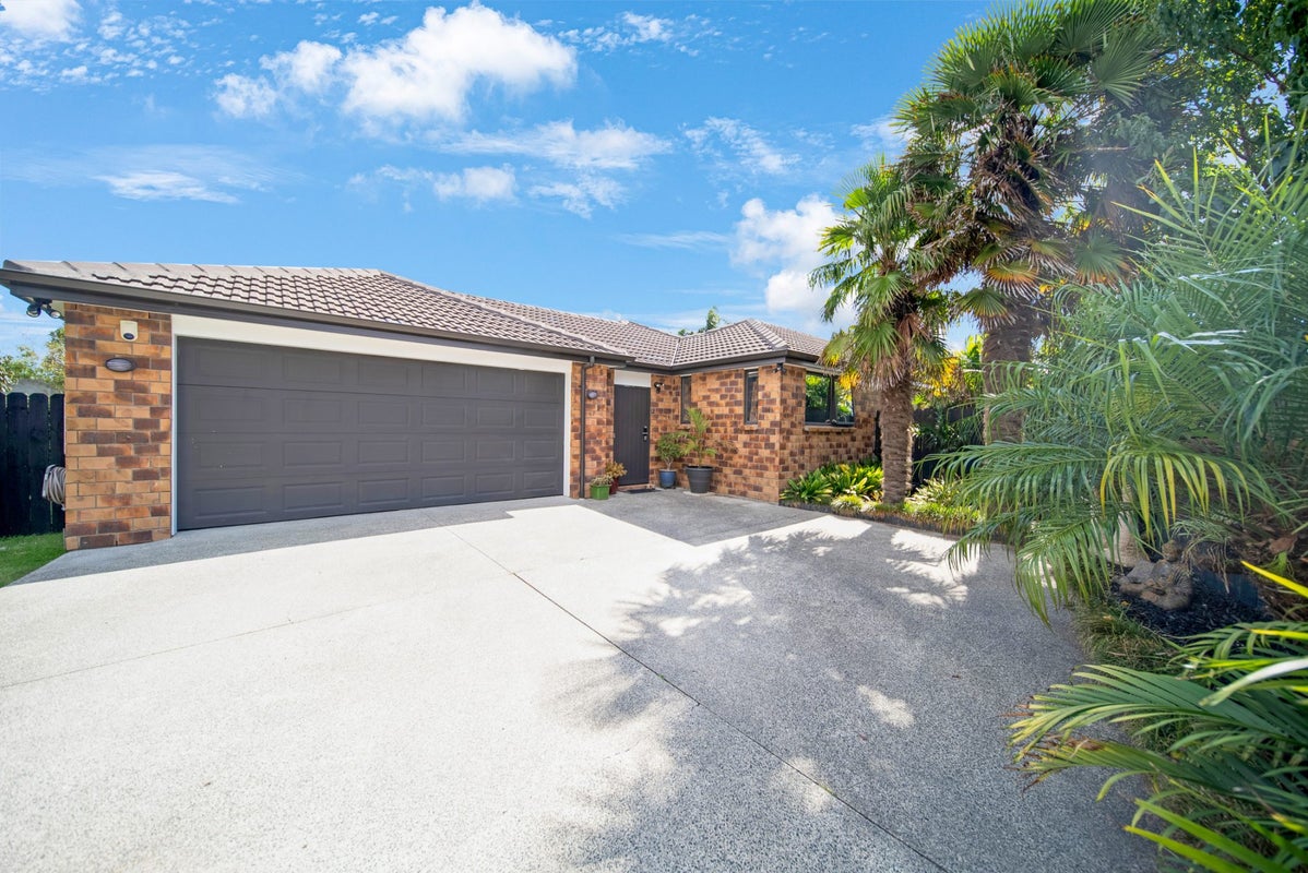 17 Morewa Place, Takanini, Auckland - Carousel 2