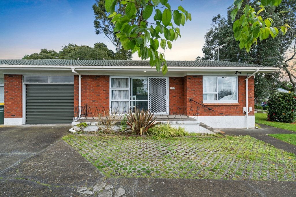 1/33 Butterworth Avenue, Opaheke, Papakura - Carousel 1