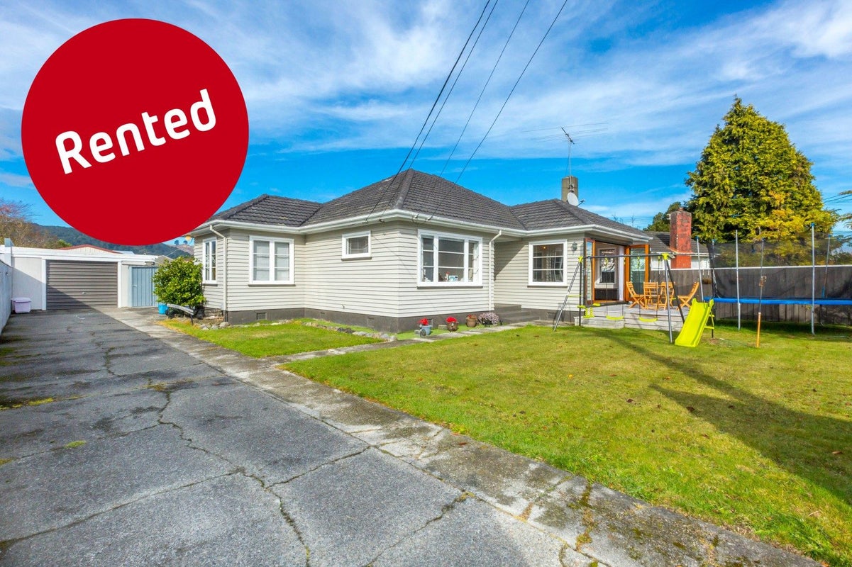 36 Byron Street, Trentham, Upper Hutt - Carousel 1