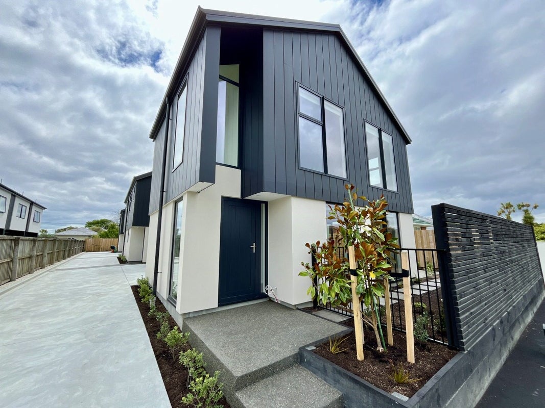 1/27 Evesham Crescent, Spreydon, Christchurch - Carousel 1