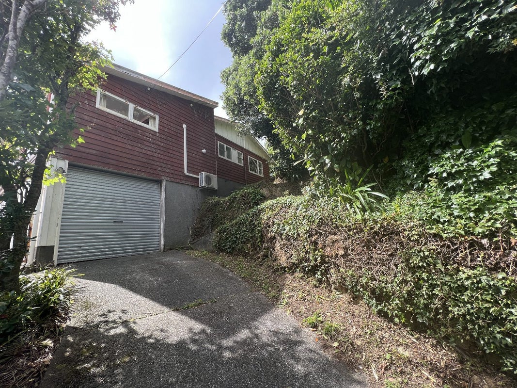7 Denbigh Way, Wilton, Wellington - Carousel 1