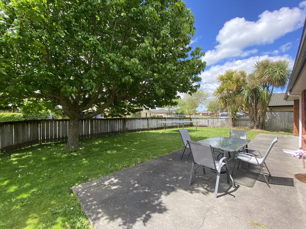 1 Kingsbury Court, Rototuna North, Hamilton - Carousel 13