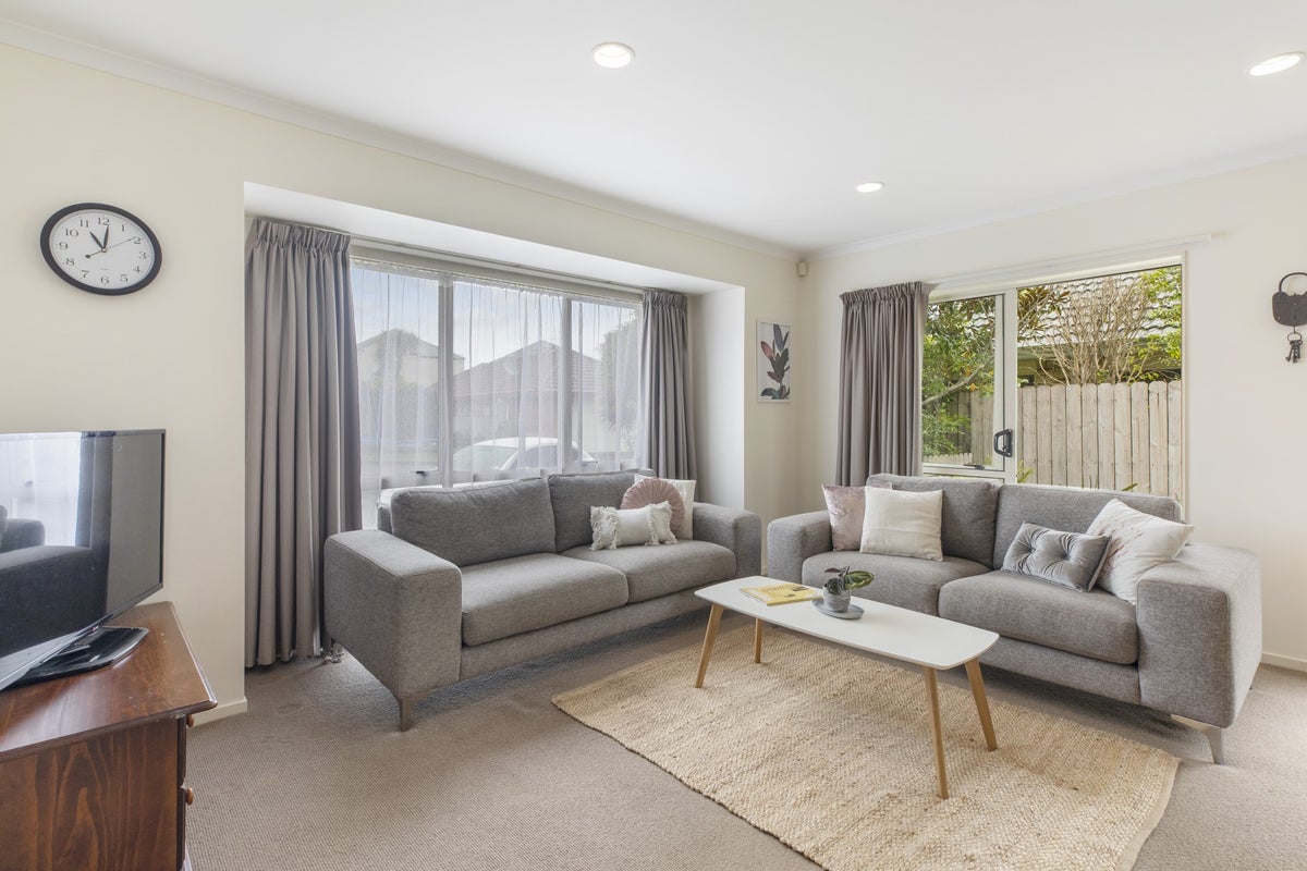 2/28 Taylor Street, Blockhouse Bay, Auckland - Carousel 2
