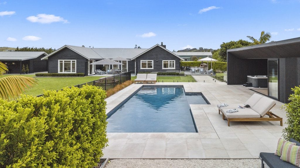 142 Omaha Flats Road, Warkworth - Carousel 1