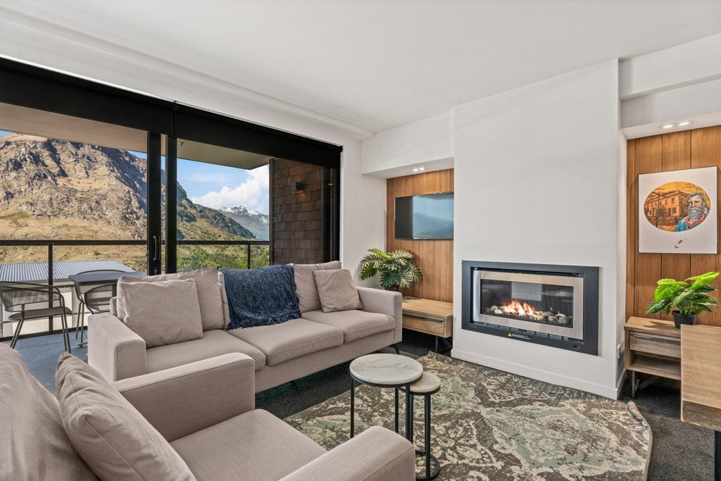 11/154 Arthurs Point Road, Arthurs Point, Queenstown - Carousel 1
