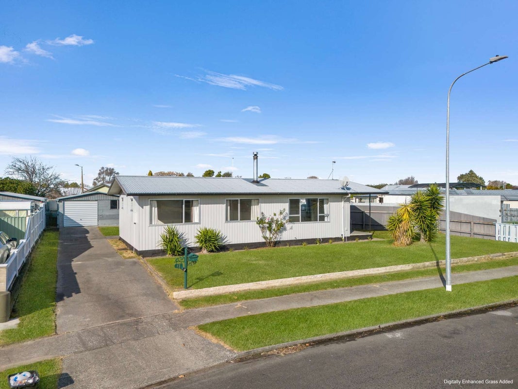 17 Tait Drive, Greenmeadows, Napier, Hawke's Bay - Carousel 2