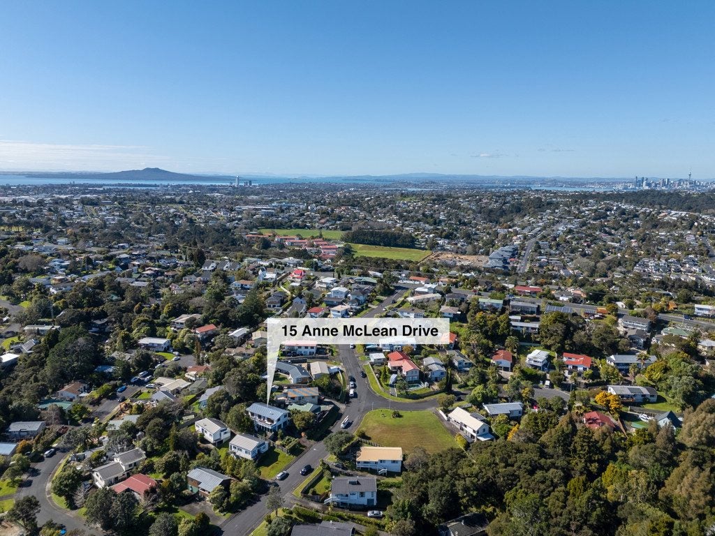 15 Anne McLean Drive, Bayview, Auckland - Carousel 20