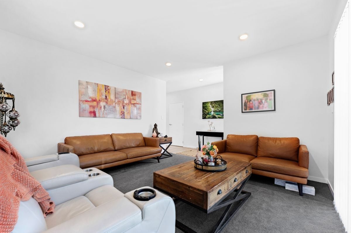 13 Hollowout Street, Takanini, Auckland - Carousel 2