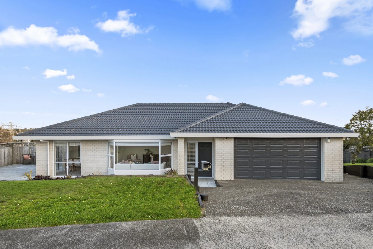 25 Nirvana Way, Mount Roskill, Auckland - Carousel 1
