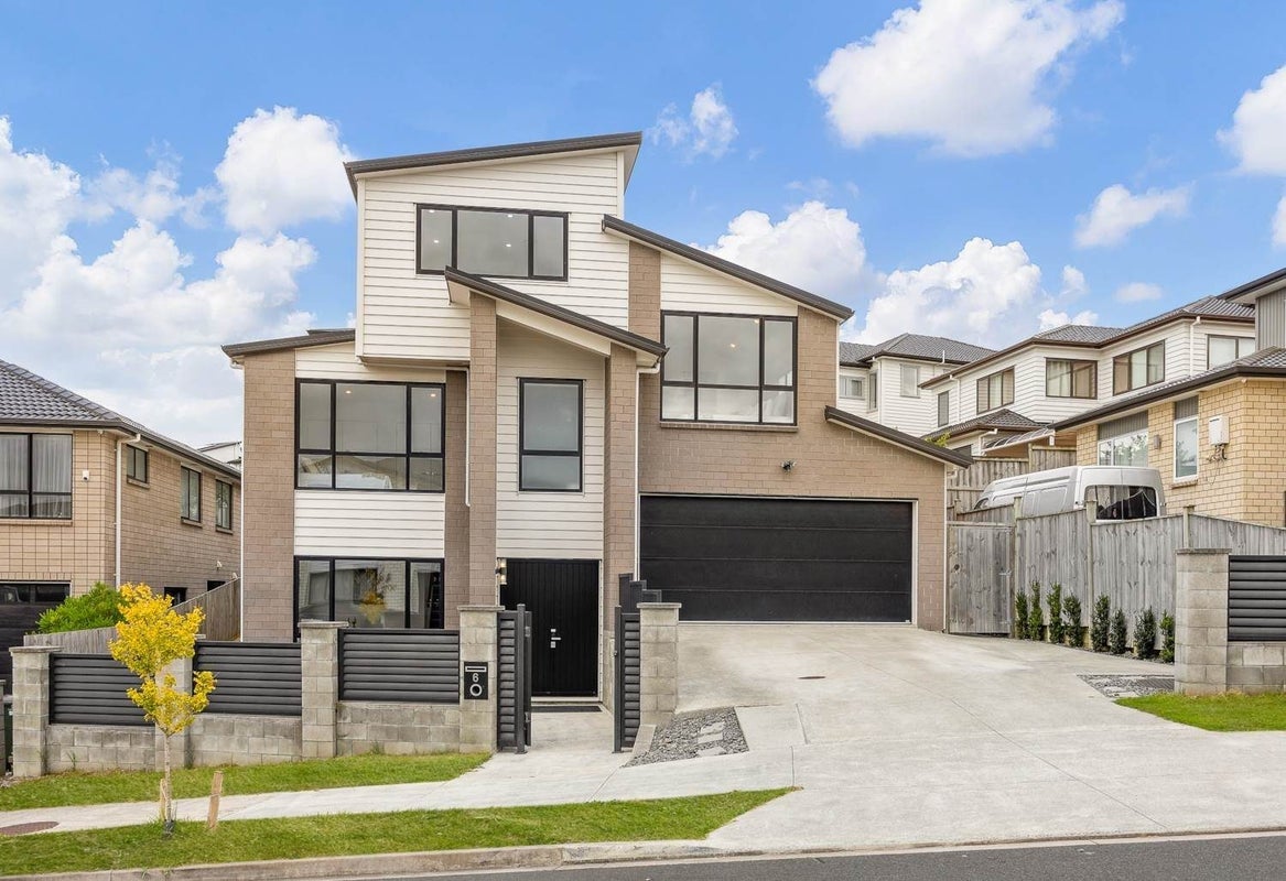 6 Tims Crescent, Flat Bush, Auckland - Carousel 1