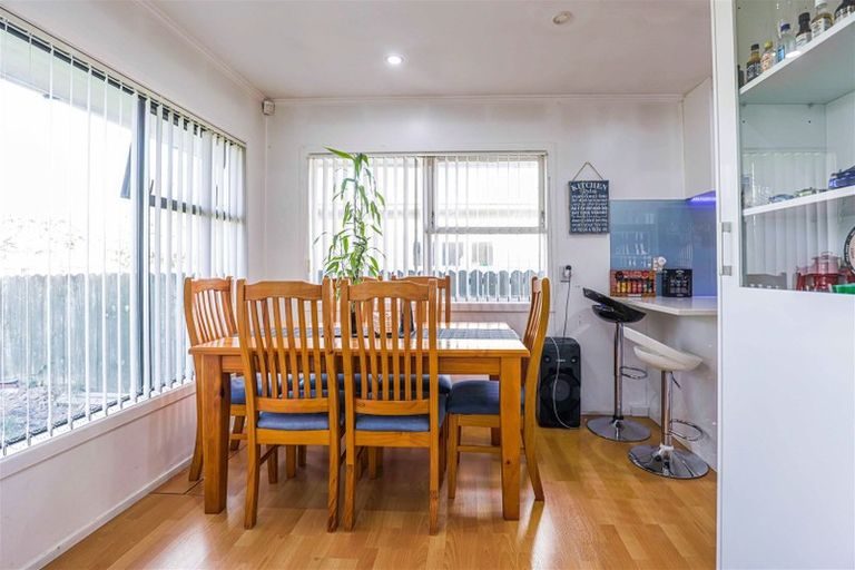 42 Buckland Road, Mangere East, Auckland - Carousel 2