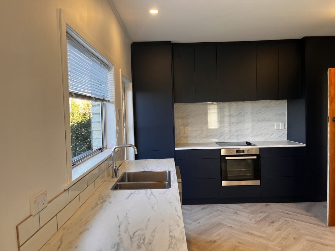 9 Elizabeth Street, Beerescourt, Hamilton - Carousel 2