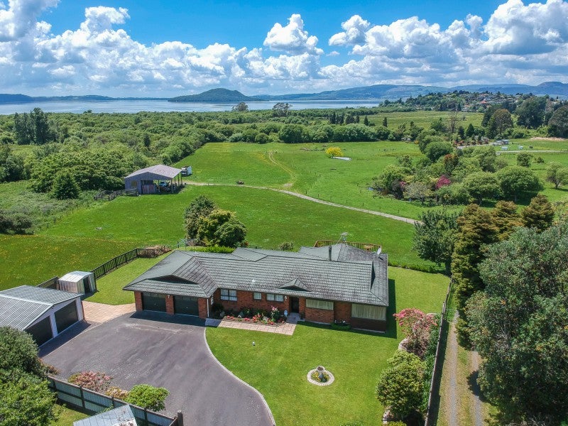 546 Ngongotaha Road, Fairy Springs, Rotorua - Carousel 1