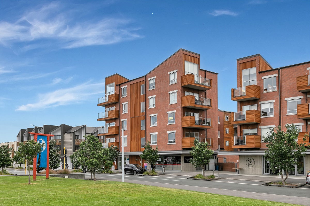 101/160A Hobsonville Point Road, Hobsonville, Auckland - Carousel 1