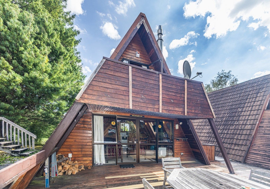 22B Park Avenue, Ohakune, Ohakune - Carousel 2
