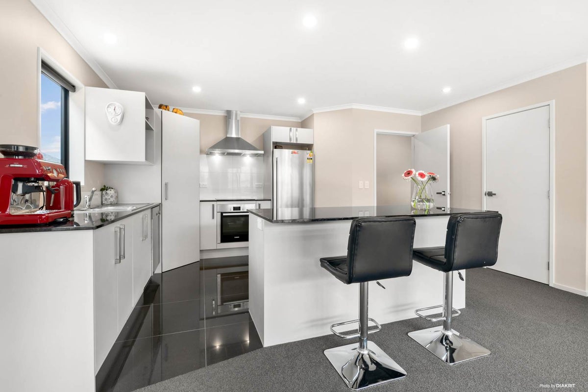 10 Maylee Crescent, Gulf Harbour, Whangaparaoa - Carousel 2