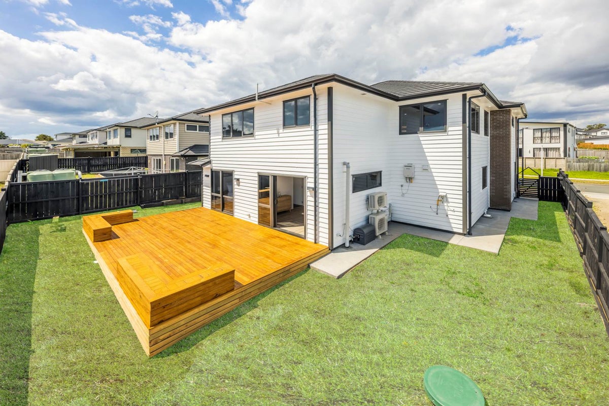 19 Te Aramanu Crescent, Papakura, Papakura - Carousel 2
