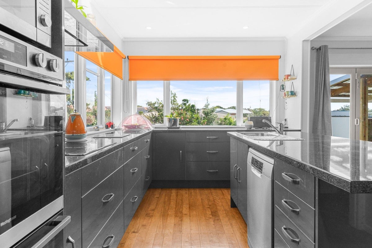 38 Kauri Street, Dargaville - Carousel 2