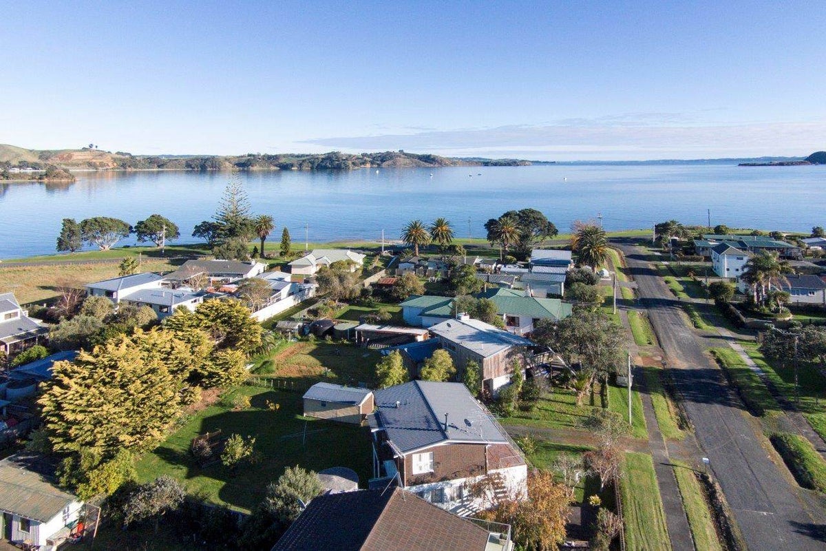 9 Karaka Road, Papakura - Carousel 2