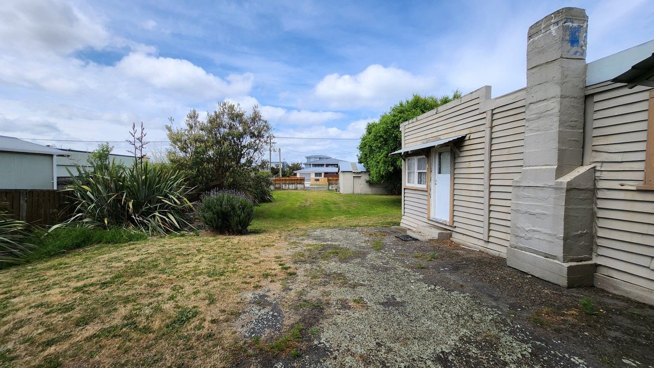 45 Pratt Avenue, Foxton Beach, Foxton - Carousel 6