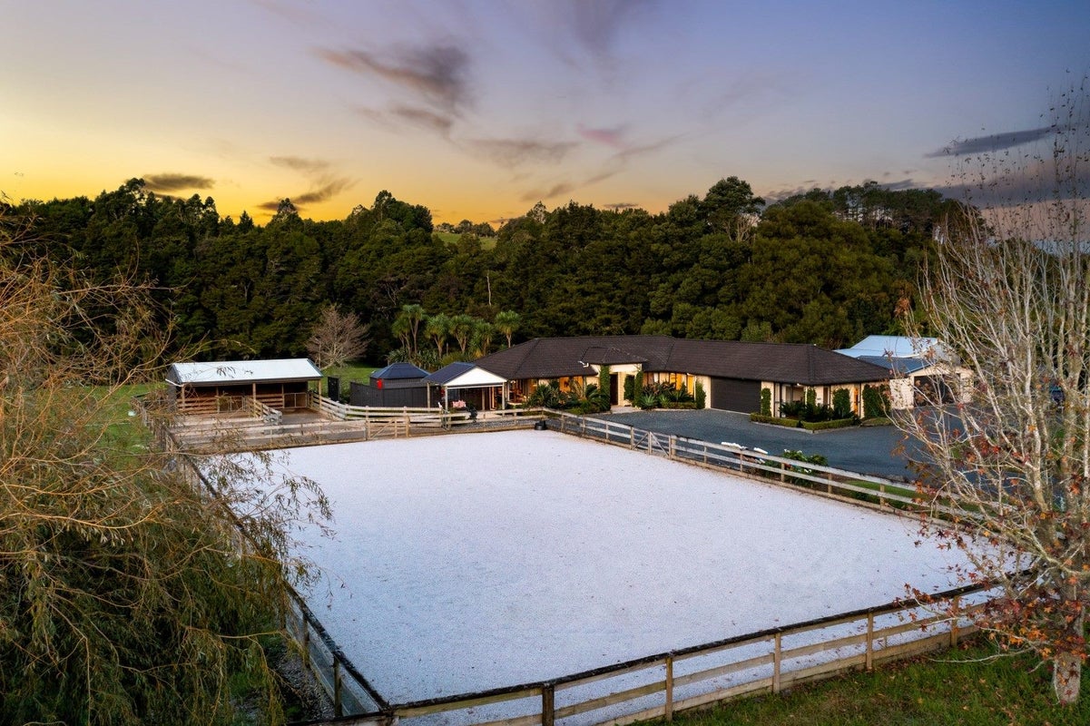 42 Westminster Glen, Warkworth - Carousel 23